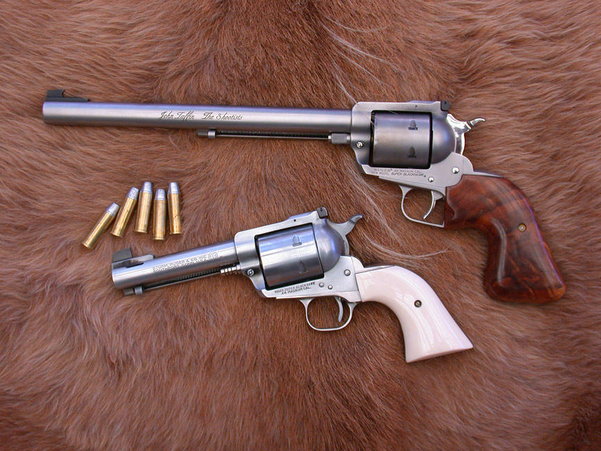 THE .44 MAGNUM SIXGUN